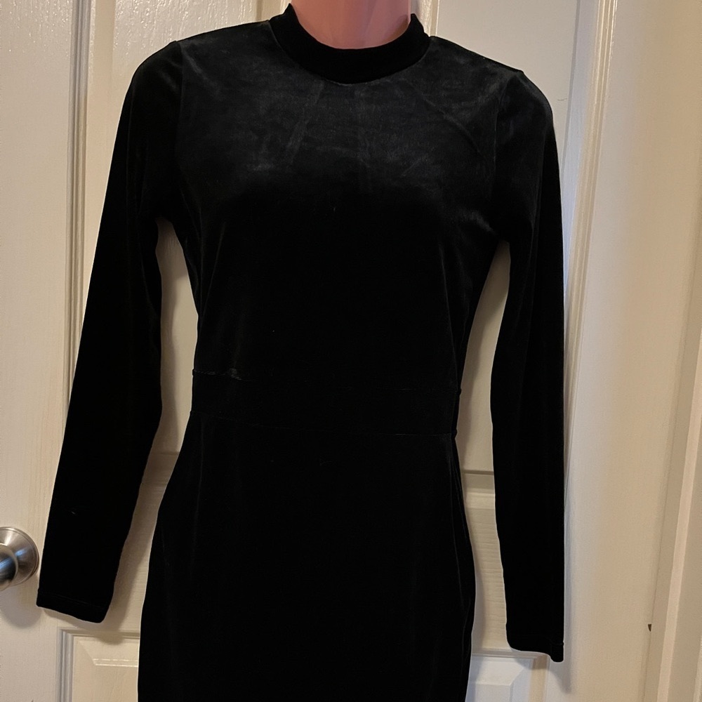 H&M velvet black dress - Picture 1 of 4